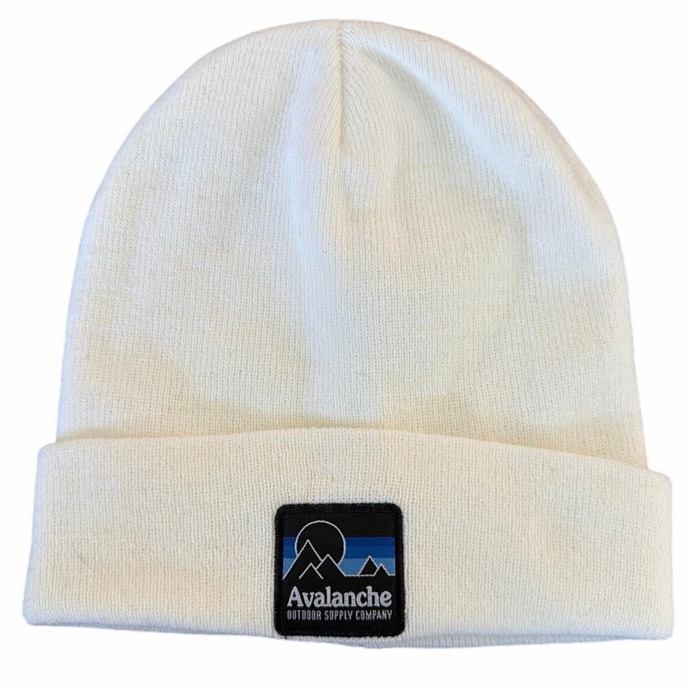Avalanche ivory cream beanie  NWOT